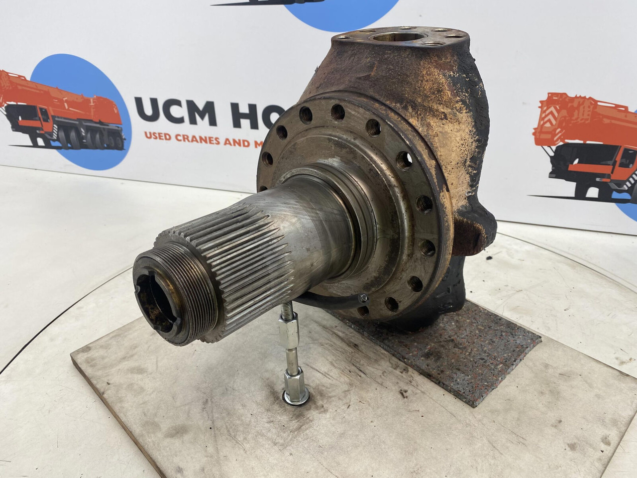 PPM 280 ATT Steering knuckle 16 holes axle 2 - Stupica - Kranas: foto 1 PPM 280 ATT Steering knuckle 16 holes axle 2 - Stupica - Kranas: foto 1