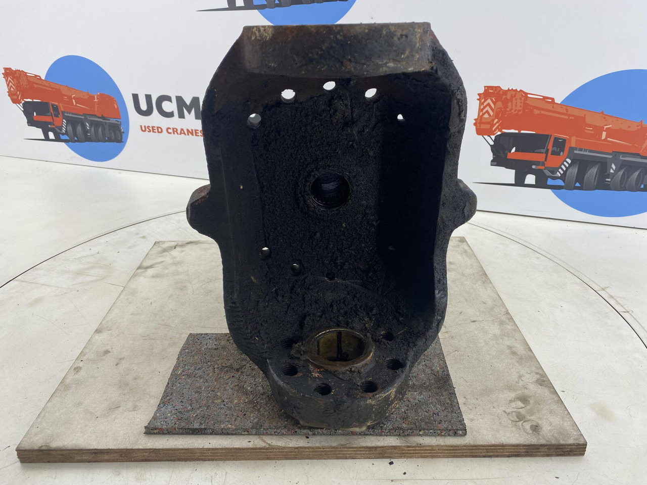 PPM 280 ATT Steering knuckle 16 holes axle 2 - Stupica - Kranas: foto 5 PPM 280 ATT Steering knuckle 16 holes axle 2 - Stupica - Kranas: foto 5