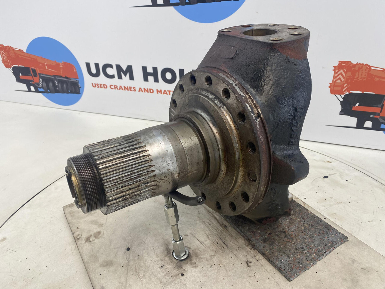 PPM 280 ATT Steering knuckle 16 holes axle 2 - Stupica - Kranas: foto 1 PPM 280 ATT Steering knuckle 16 holes axle 2 - Stupica - Kranas: foto 1