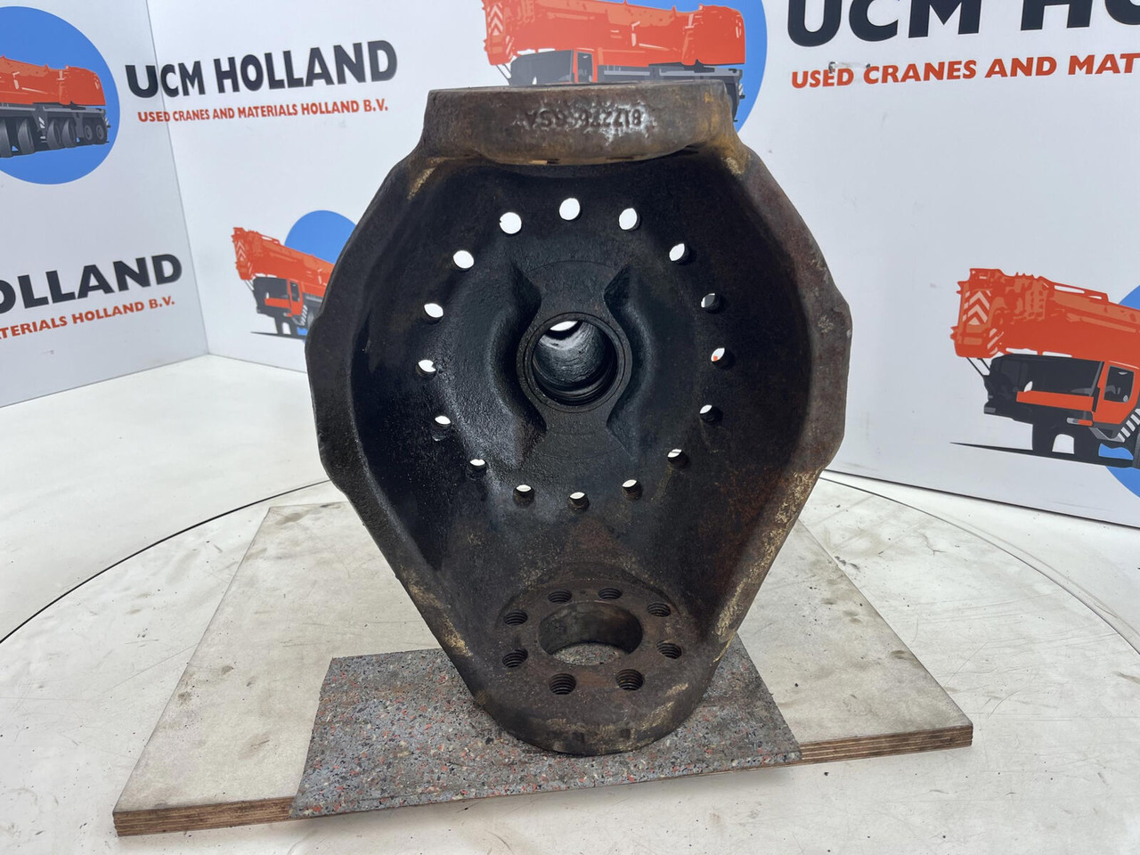 PPM ATT 400 Steering knuckle 16 holes axle 1 - Stupica - Kranas: foto 5 PPM ATT 400 Steering knuckle 16 holes axle 1 - Stupica - Kranas: foto 5