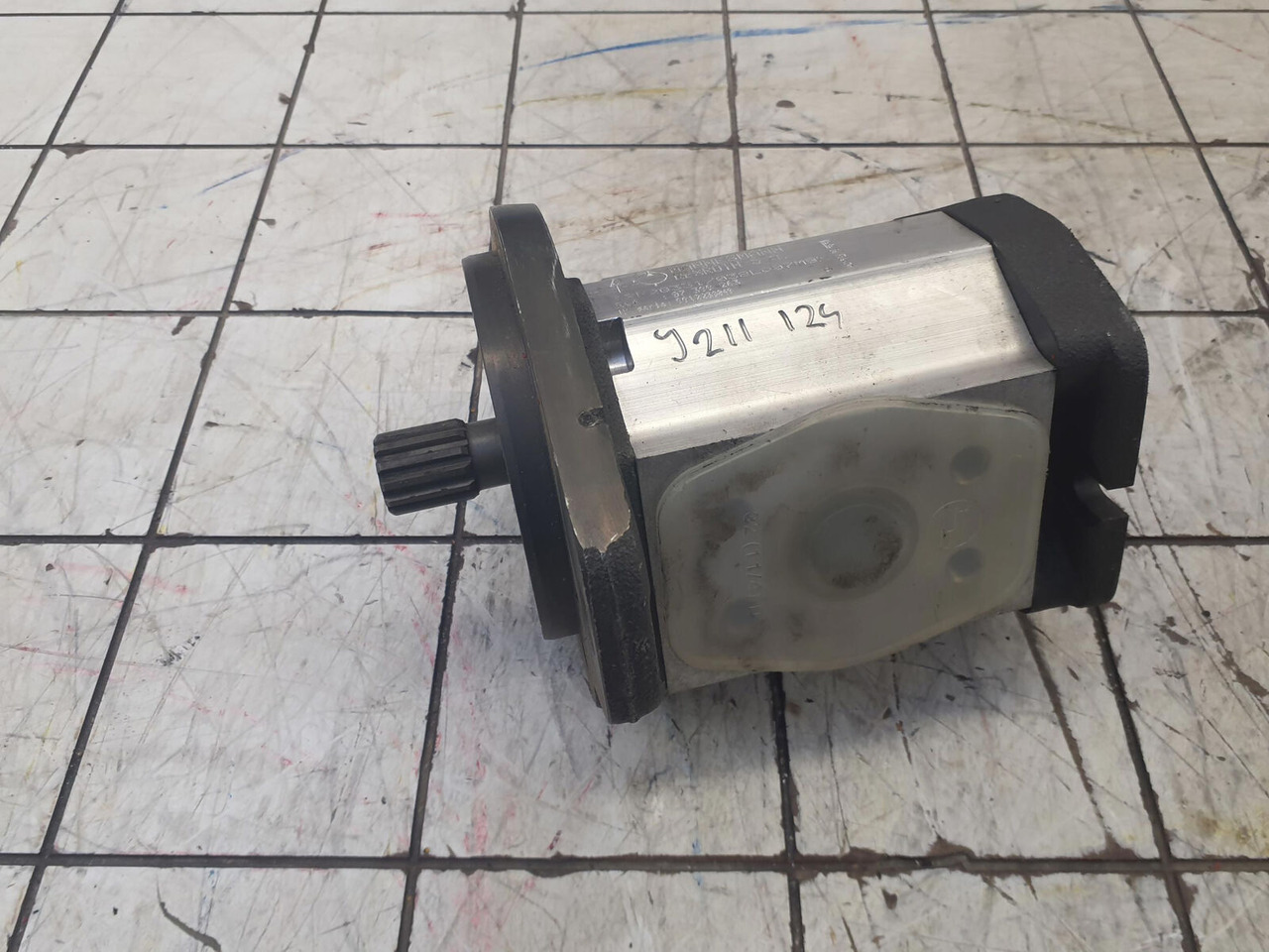 Rexroth Mannesmann Rexroth gear pump - Hidraulinis siurblys - Kranas: foto 1 Rexroth Mannesmann Rexroth gear pump - Hidraulinis siurblys - Kranas: foto 1