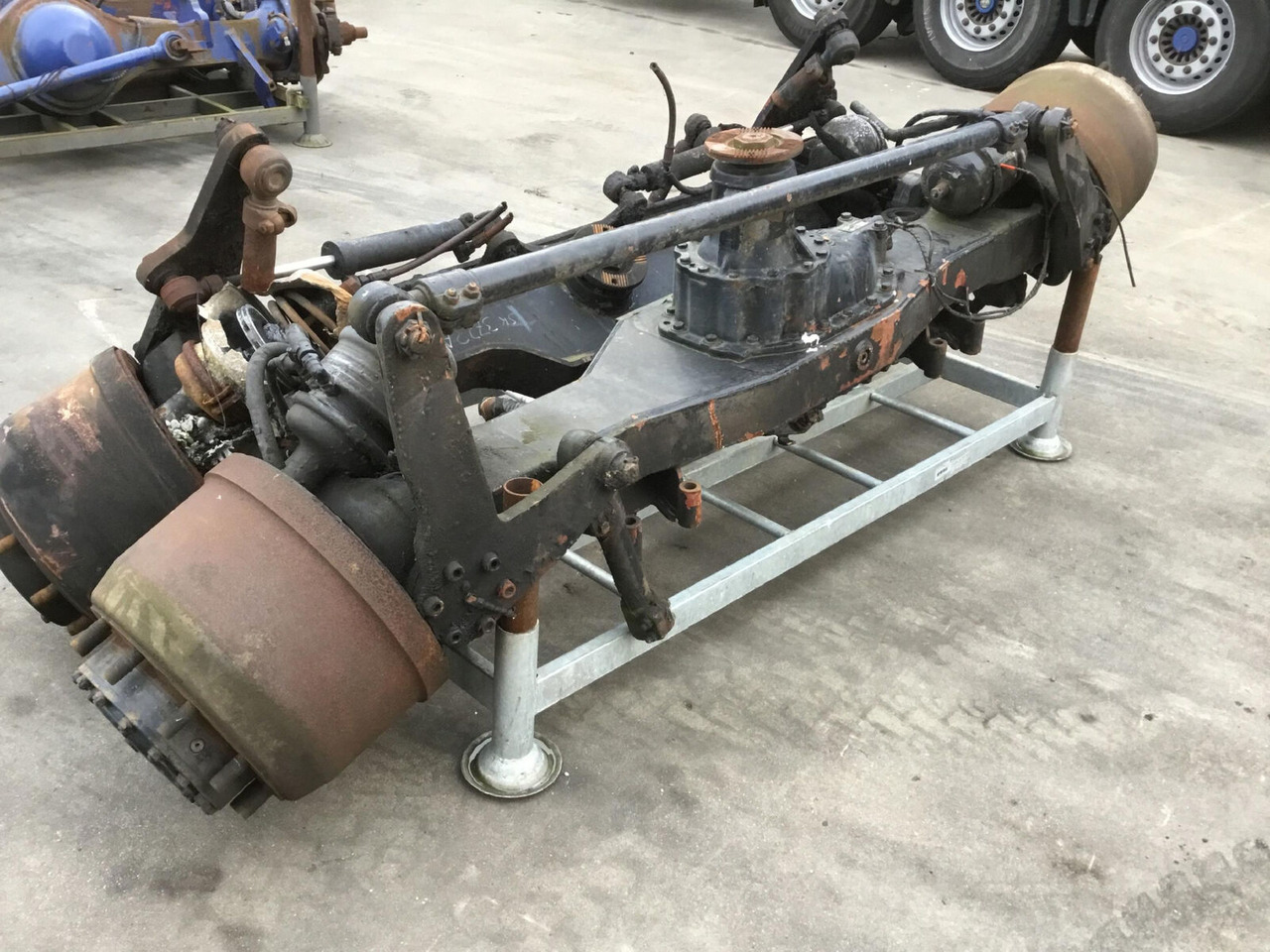 Spierings SK 477 axle 2 - Ašis ir dalys - Autokranas: foto 1 Spierings SK 477 axle 2 - Ašis ir dalys - Autokranas: foto 1