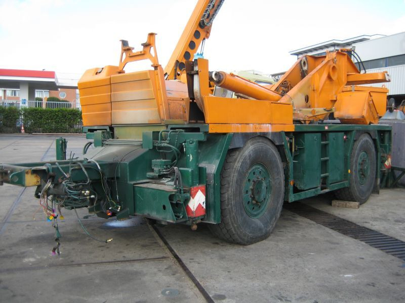 Tadano Faun ATF 30-2 for parts - Autokranas: foto 2 Tadano Faun ATF 30-2 for parts - Autokranas: foto 2