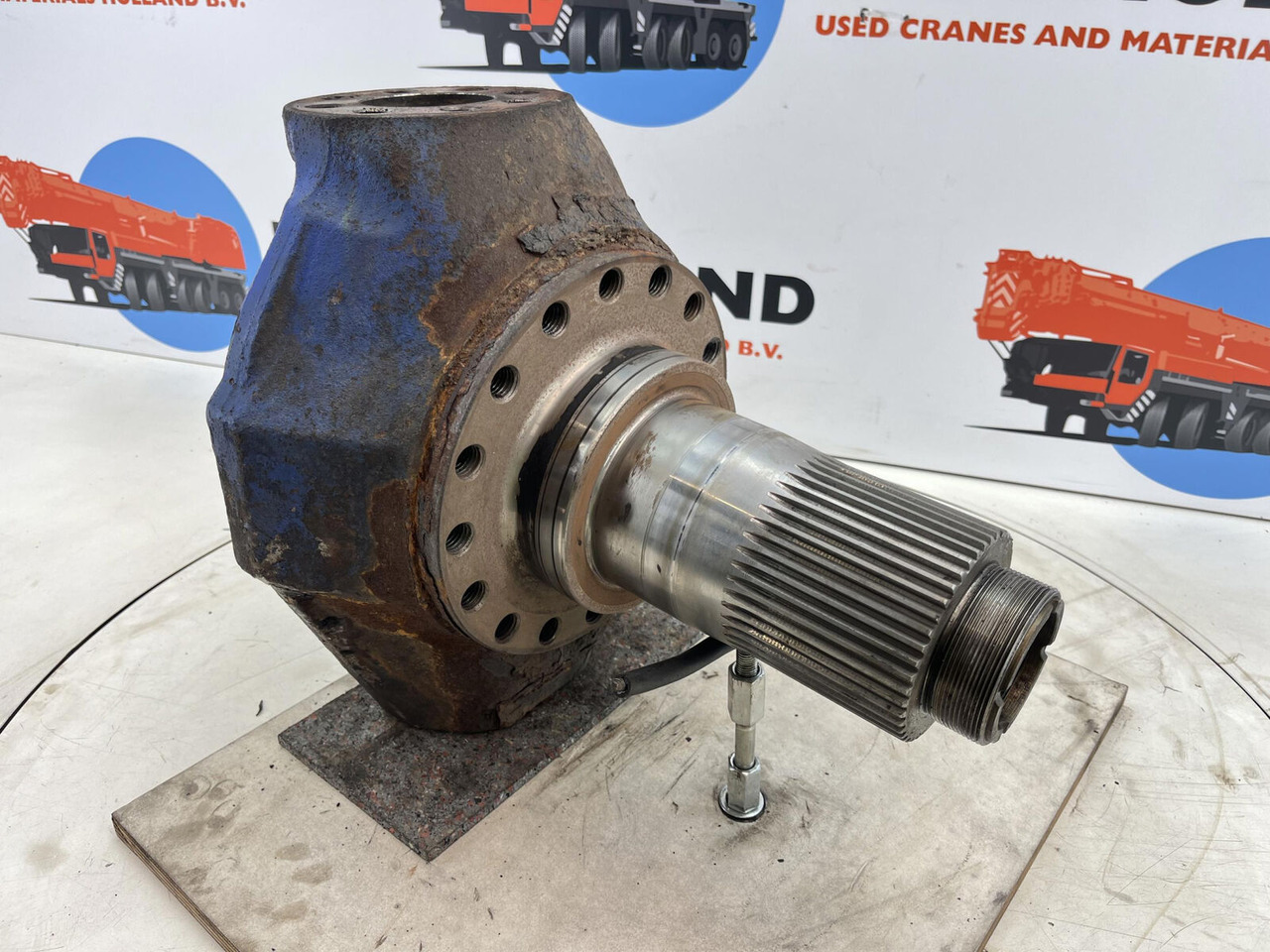 Terex AC 155, AC 205 Steering knuckle 16 holes - Stupica - Autokranas: foto 3 Terex AC 155, AC 205 Steering knuckle 16 holes - Stupica - Autokranas: foto 3