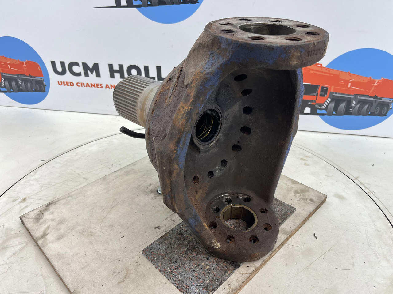 Terex AC 155, AC 205 Steering knuckle 16 holes - Stupica - Autokranas: foto 4 Terex AC 155, AC 205 Steering knuckle 16 holes - Stupica - Autokranas: foto 4