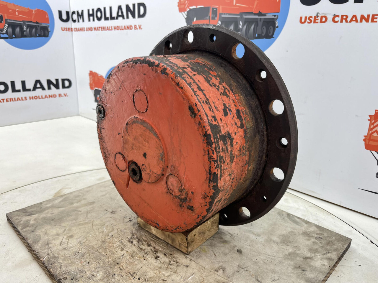 Terex AC 155 planetary gear 22-25-74-40-3pl-H135-46 - Šoninė pavara - Autokranas: foto 2 Terex AC 155 planetary gear 22-25-74-40-3pl-H135-46 - Šoninė pavara - Autokranas: foto 2