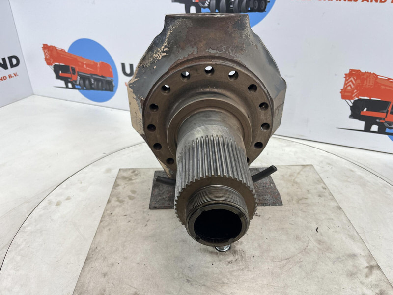 Terex AC 155 steering knuckle 16 holes axle 2 - Stupica - Kranas: foto 2 Terex AC 155 steering knuckle 16 holes axle 2 - Stupica - Kranas: foto 2