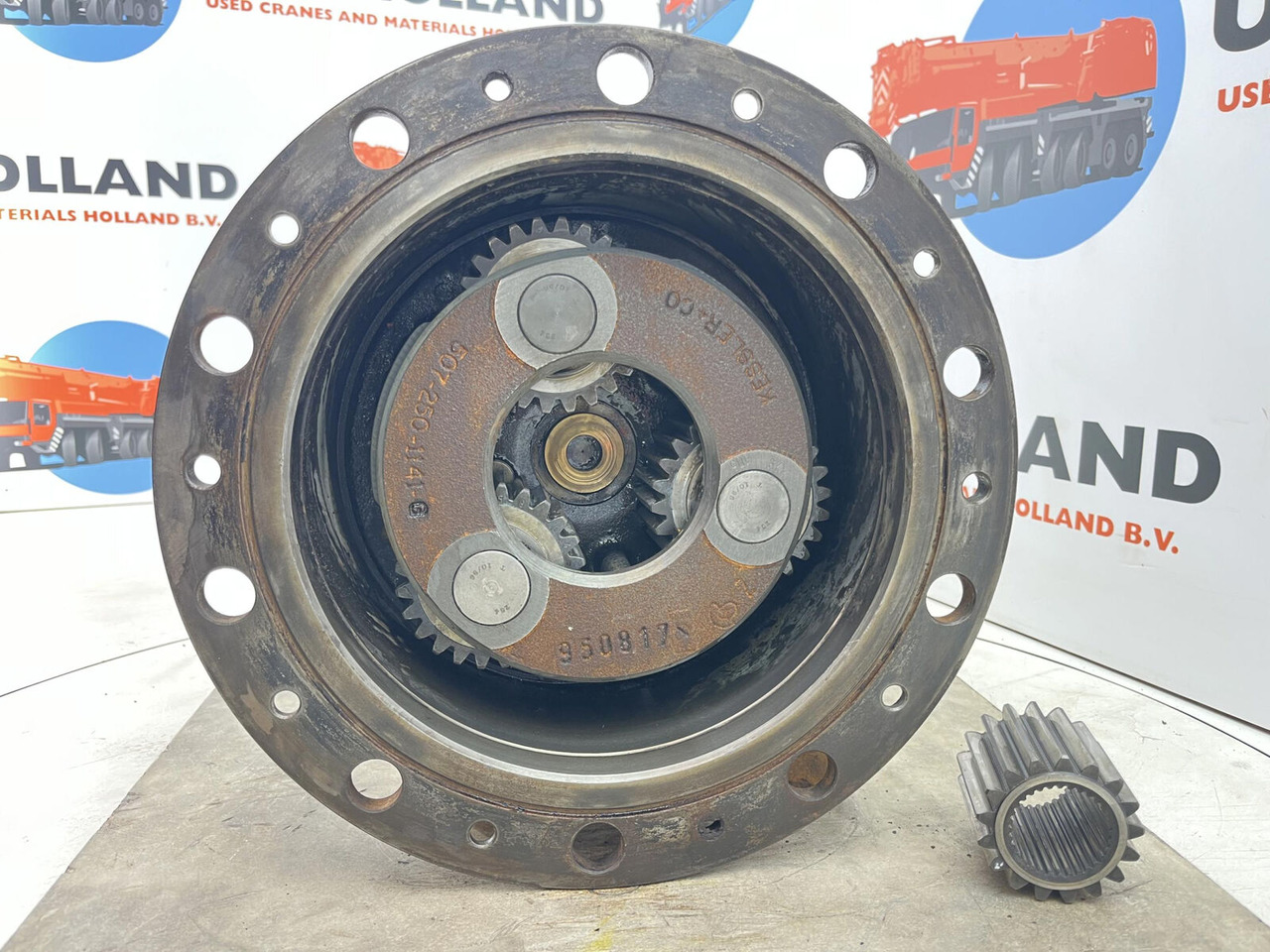 Terex AC 205 Planetary gear 17-24-67-32-3pl-H136-46 - Šoninė pavara - Autokranas: foto 4 Terex AC 205 Planetary gear 17-24-67-32-3pl-H136-46 - Šoninė pavara - Autokranas: foto 4