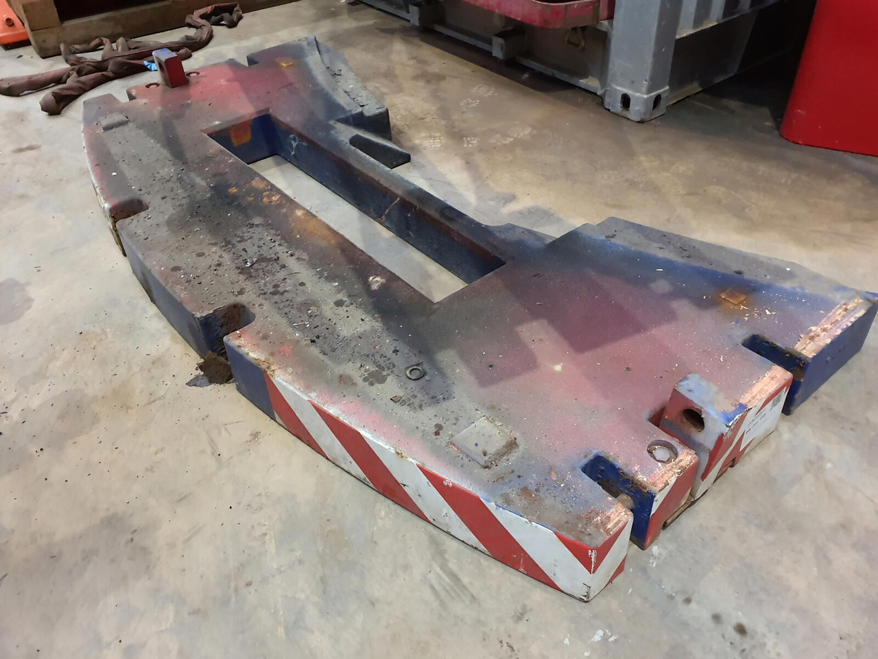 Terex AC 205 counterweight 3,45 ton - Atsvara - Autokranas: foto 4 Terex AC 205 counterweight 3,45 ton - Atsvara - Autokranas: foto 4