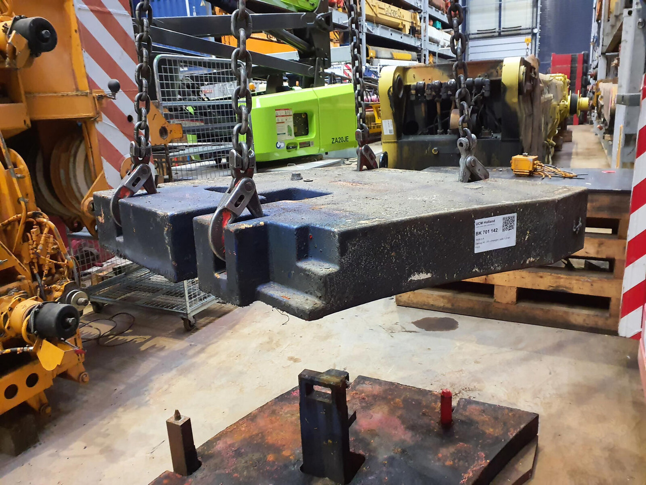 Terex AC 205 counterweight left side 1,9 ton - Atsvara - Autokranas: foto 3 Terex AC 205 counterweight left side 1,9 ton - Atsvara - Autokranas: foto 3