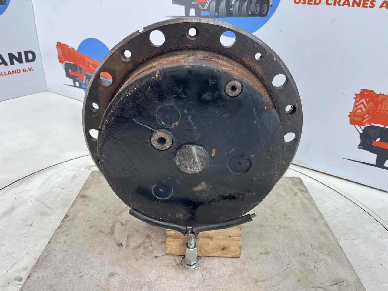 Terex AC 40-1 city planetary drive 17-24-67-32-3pl-H85-42 - Šoninė pavara - Autokranas: foto 1 Terex AC 40-1 city planetary drive 17-24-67-32-3pl-H85-42 - Šoninė pavara - Autokranas: foto 1