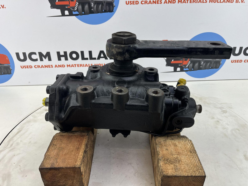 Terex AC 50-1 steering box with lever - Vairo kolonėlė - Kranas: foto 3 Terex AC 50-1 steering box with lever - Vairo kolonėlė - Kranas: foto 3