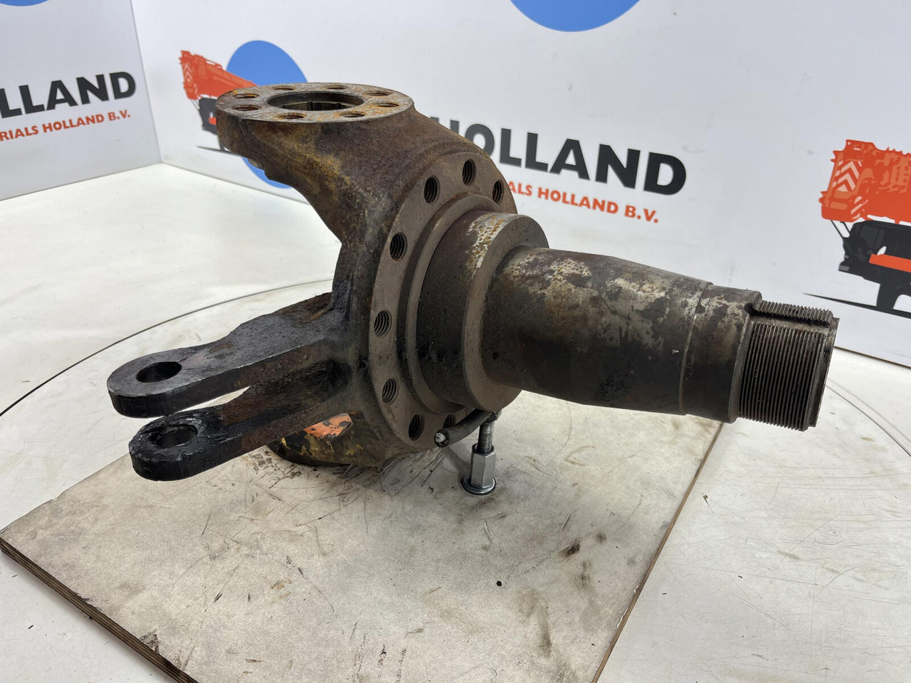 Terex HC 340 Steering knuckle 12 holes axle 2 - Stupica - Autokranas: foto 3 Terex HC 340 Steering knuckle 12 holes axle 2 - Stupica - Autokranas: foto 3