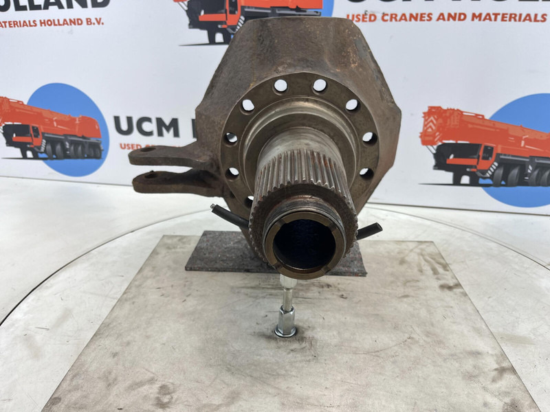 Terex HC 340 Steering knuckle 12 holes axle 6 - Stupica - Kranas: foto 2 Terex HC 340 Steering knuckle 12 holes axle 6 - Stupica - Kranas: foto 2