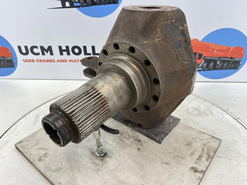 Terex HC 340 Steering knuckle 12 holes axle 6 - Stupica - Kranas: foto 1 Terex HC 340 Steering knuckle 12 holes axle 6 - Stupica - Kranas: foto 1