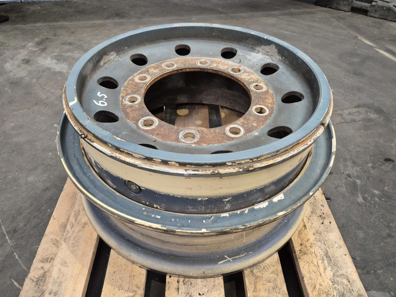 Terex Rim 445/95R25 10 6.5 3p - Ratlankis - Kranas: foto 1 Terex Rim 445/95R25 10 6.5 3p - Ratlankis - Kranas: foto 1