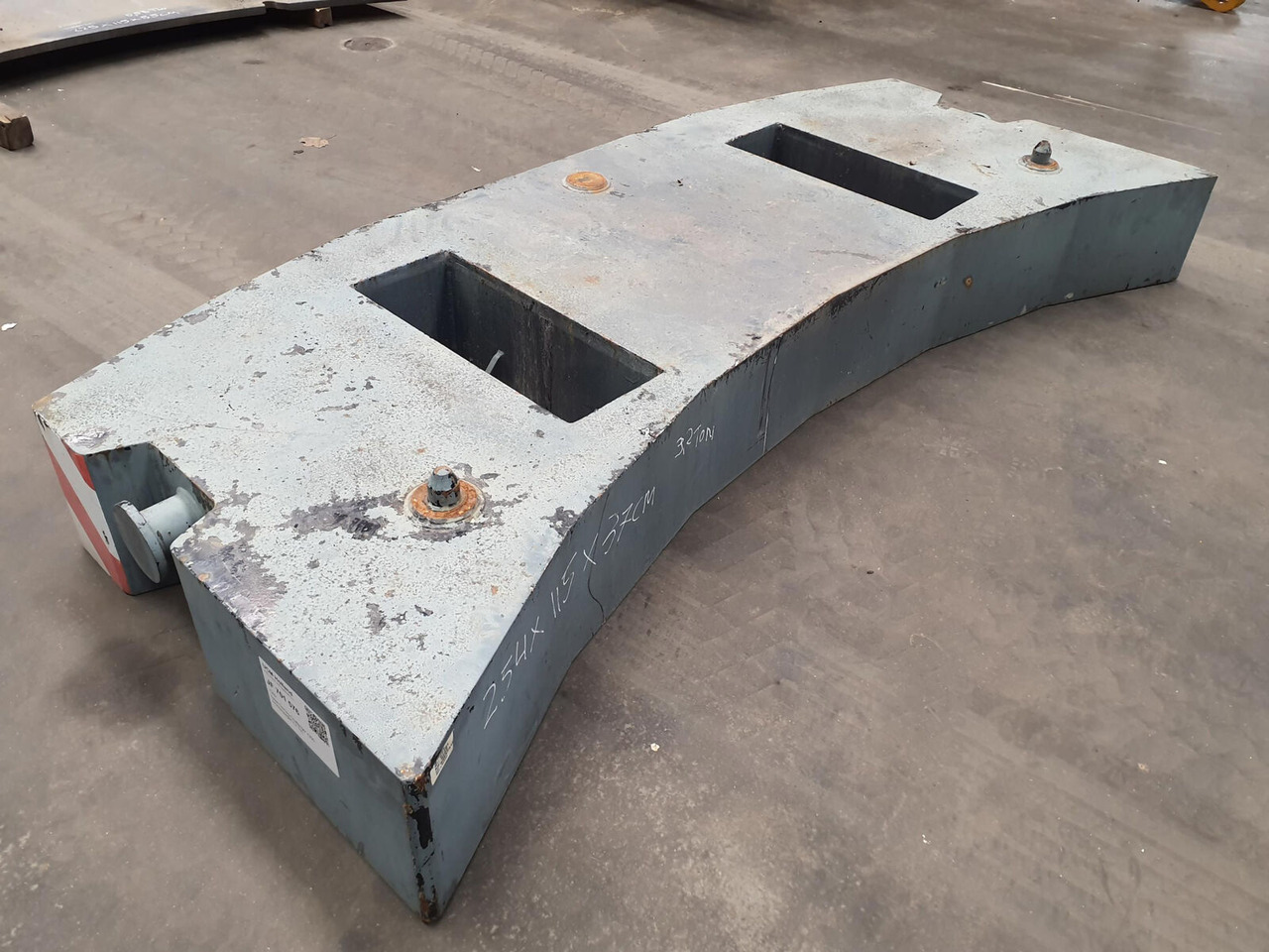 Terex Terex Demag Challenger 4200 counterweight 3.2 Ton - Atsvara - Autokranas: foto 1 Terex Terex Demag Challenger 4200 counterweight 3.2 Ton - Atsvara - Autokranas: foto 1