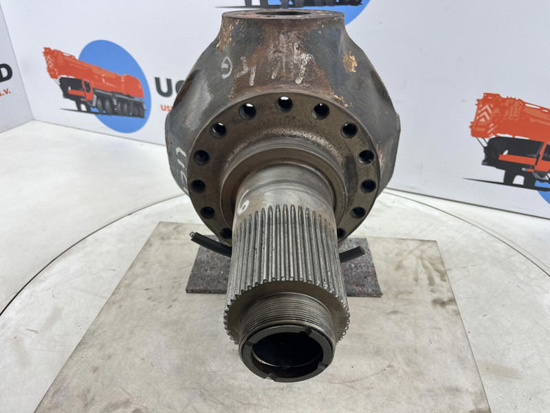 Terex Terex PPM 480 ATT steering knuckle 16 holes axle 1 - Stupica - Kranas: foto 2 Terex Terex PPM 480 ATT steering knuckle 16 holes axle 1 - Stupica - Kranas: foto 2