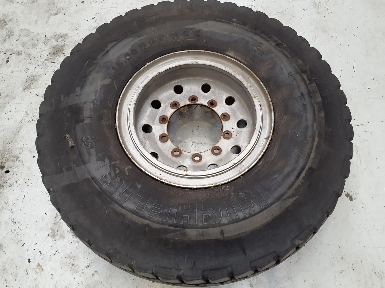 Terex Wheel 445/95R25 10 14.5 3p - Ratas - Kranas: foto 2 Terex Wheel 445/95R25 10 14.5 3p - Ratas - Kranas: foto 2