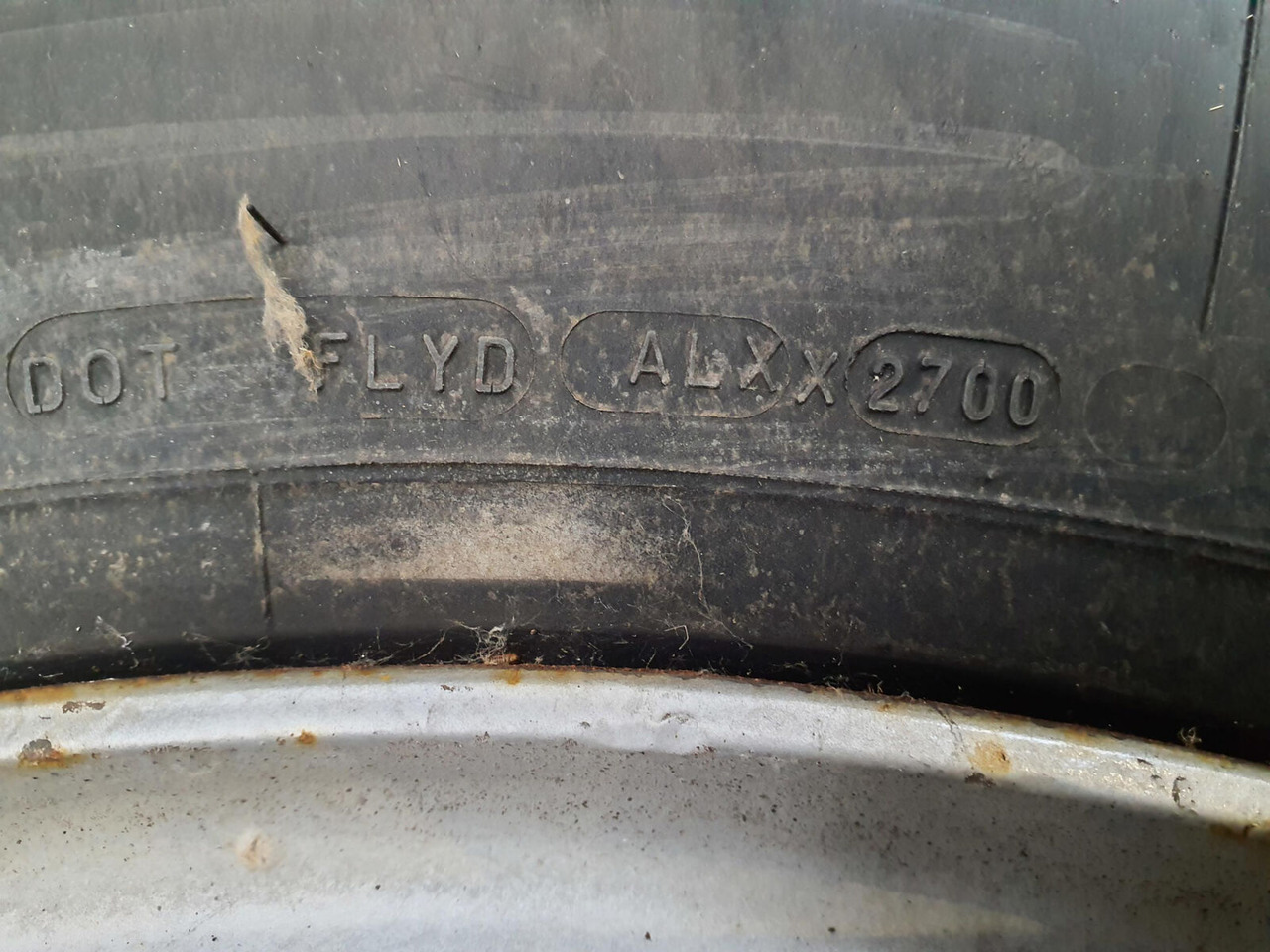 Terex Wheel 445/95R25 10 14.5 3p - Ratas - Kranas: foto 3 Terex Wheel 445/95R25 10 14.5 3p - Ratas - Kranas: foto 3