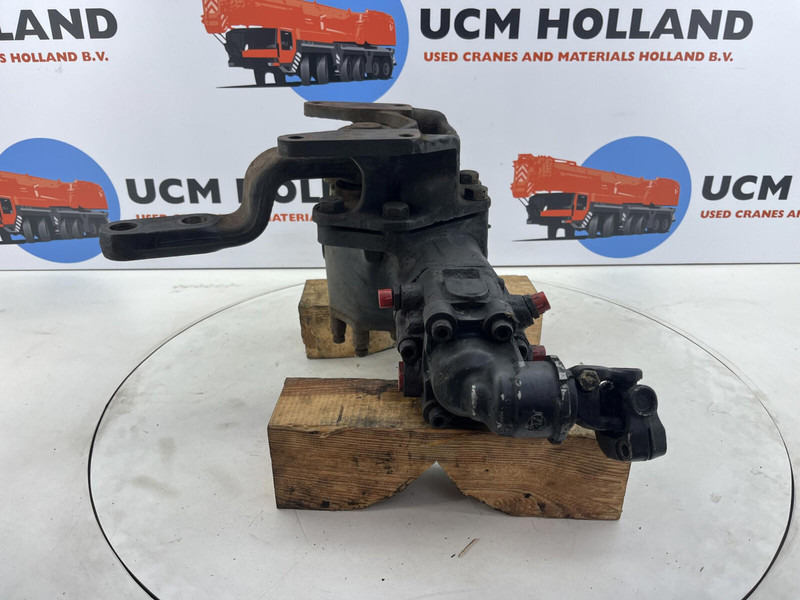 Terex ZF Steering box 135bar - Vairo kolonėlė - Kranas: foto 4 Terex ZF Steering box 135bar - Vairo kolonėlė - Kranas: foto 4