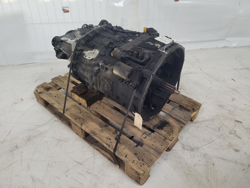 ZF GMK 3055 Gearbox ZF Astronic 12 AS 2302 - Pavarų dėžė - Kranas: foto 2 ZF GMK 3055 Gearbox ZF Astronic 12 AS 2302 - Pavarų dėžė - Kranas: foto 2