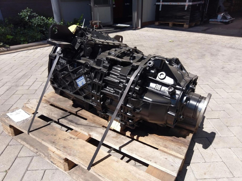 ZF LTM 1055-3.2 gearbox Astronic 12 AS 2302 - Pavarų dėžė - Kranas: foto 3 ZF LTM 1055-3.2 gearbox Astronic 12 AS 2302 - Pavarų dėžė - Kranas: foto 3