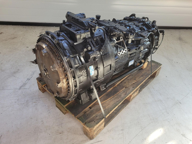 ZF LTM 1250-6.1 gearbox TC tronic 12 AS 3002 TC - Pavarų dėžė - Kranas: foto 1 ZF LTM 1250-6.1 gearbox TC tronic 12 AS 3002 TC - Pavarų dėžė - Kranas: foto 1