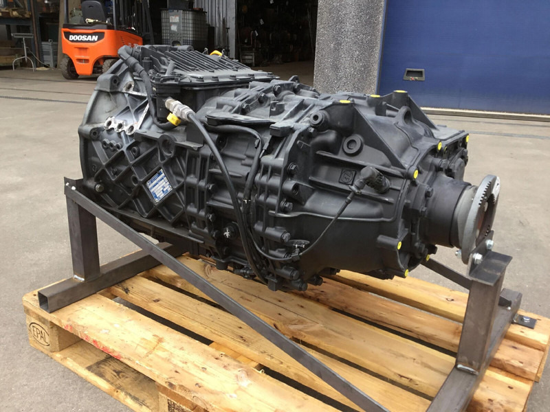 ZF MK 88 ZF Astronic gearbox 12 AS 2530 S0 - Pavarų dėžė - Kranas: foto 4 ZF MK 88 ZF Astronic gearbox 12 AS 2530 S0 - Pavarų dėžė - Kranas: foto 4