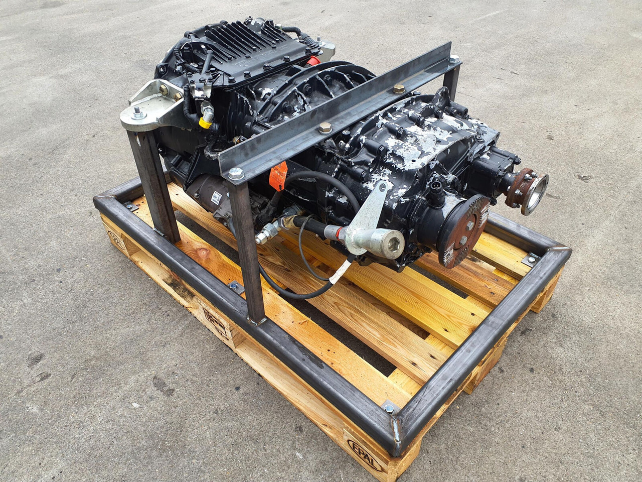 ZF Terex challenger 3160 Gearbox ZF astronic MID 12 AS 1625 SO - Pavarų dėžė - Autokranas: foto 4 ZF Terex challenger 3160 Gearbox ZF astronic MID 12 AS 1625 SO - Pavarų dėžė - Autokranas: foto 4