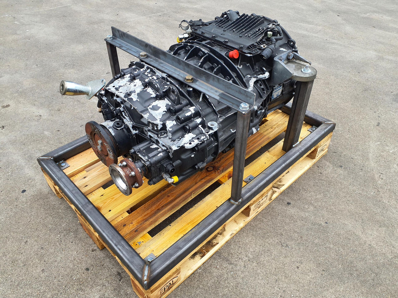 ZF Terex challenger 3160 Gearbox ZF astronic MID 12 AS 1625 SO - Pavarų dėžė - Autokranas: foto 3 ZF Terex challenger 3160 Gearbox ZF astronic MID 12 AS 1625 SO - Pavarų dėžė - Autokranas: foto 3