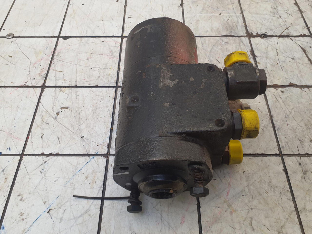 ZF ZF steering pump - Stiprintuvo siurblys - Kranas: foto 3 ZF ZF steering pump - Stiprintuvo siurblys - Kranas: foto 3