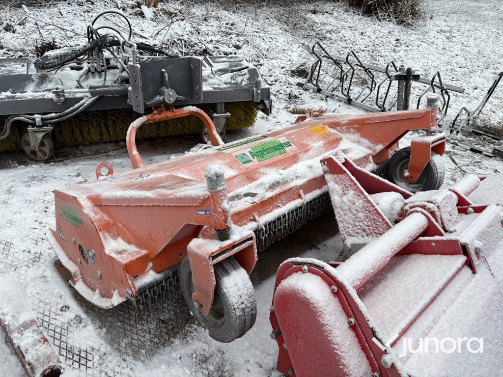 Betesputs - Agrimaster Spider 1800 - Žolės smulkintuvas: foto 4 Betesputs - Agrimaster Spider 1800 - Žolės smulkintuvas: foto 4