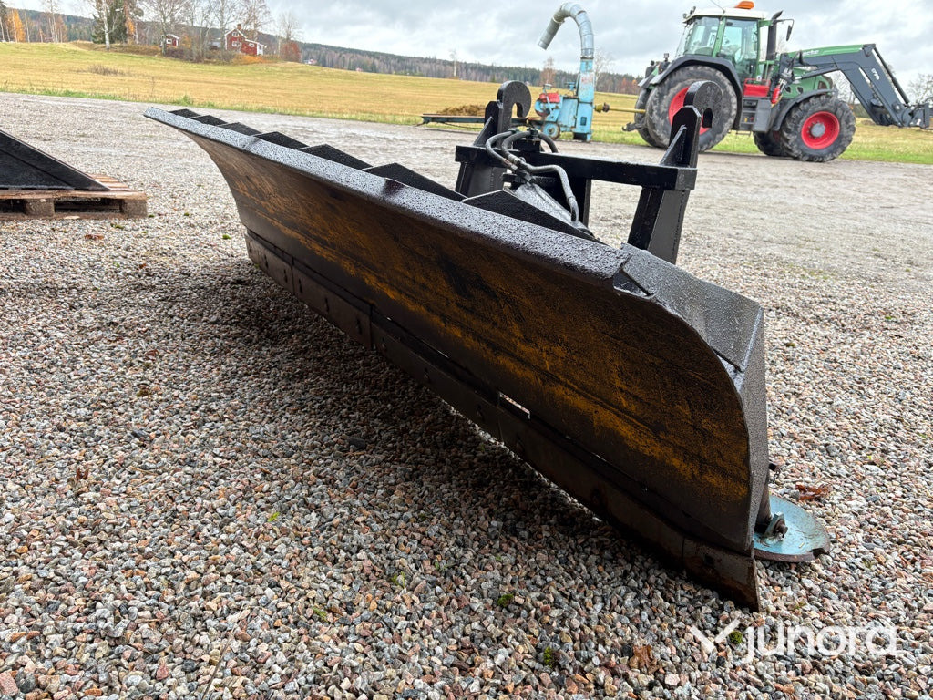 Diagonalblad - Holms - Verstuvas: foto 1 Diagonalblad - Holms - Verstuvas: foto 1