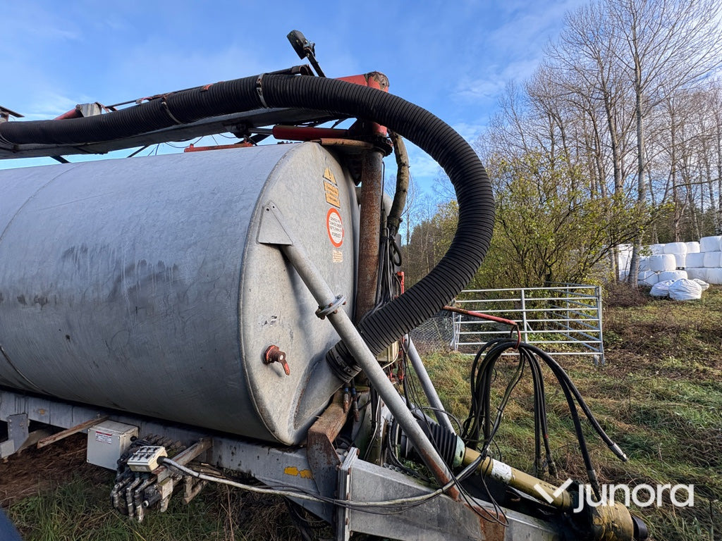 Srutovežis Gödseltunna - KIMADAN 15 kubik: foto 10 Srutovežis Gödseltunna - KIMADAN 15 kubik: foto 10