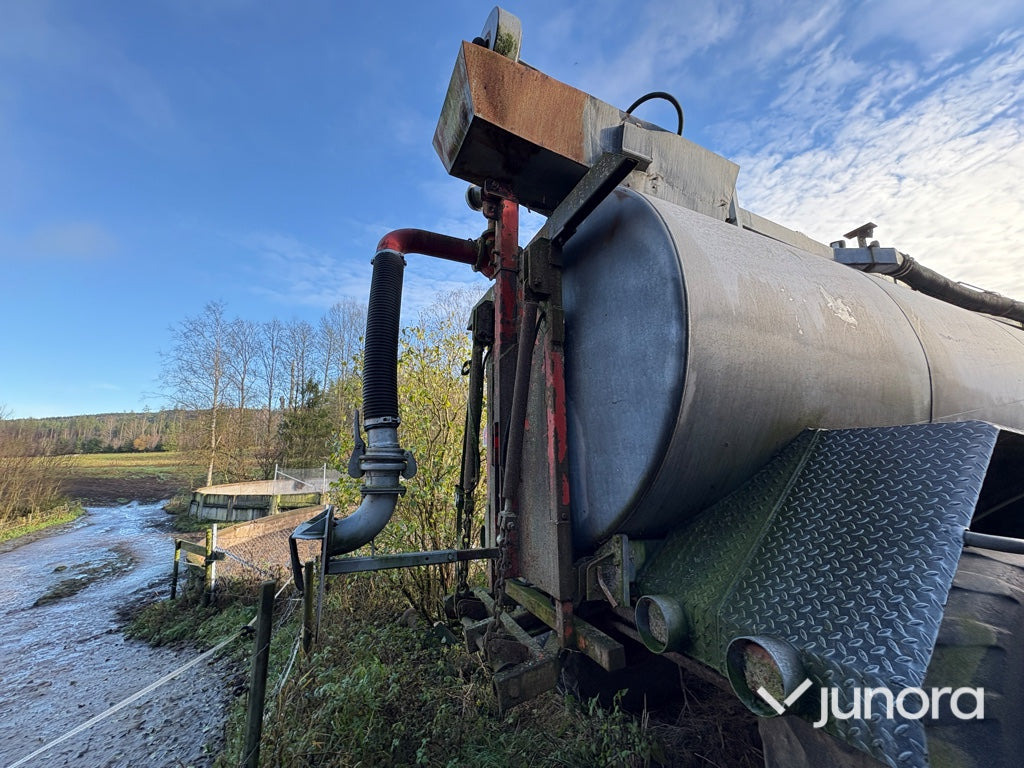Srutovežis Gödseltunna - KIMADAN 15 kubik: foto 18 Srutovežis Gödseltunna - KIMADAN 15 kubik: foto 18