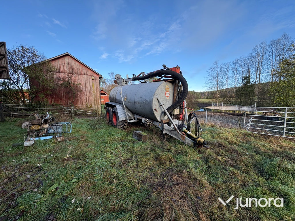 Srutovežis Gödseltunna - KIMADAN 15 kubik: foto 9 Srutovežis Gödseltunna - KIMADAN 15 kubik: foto 9