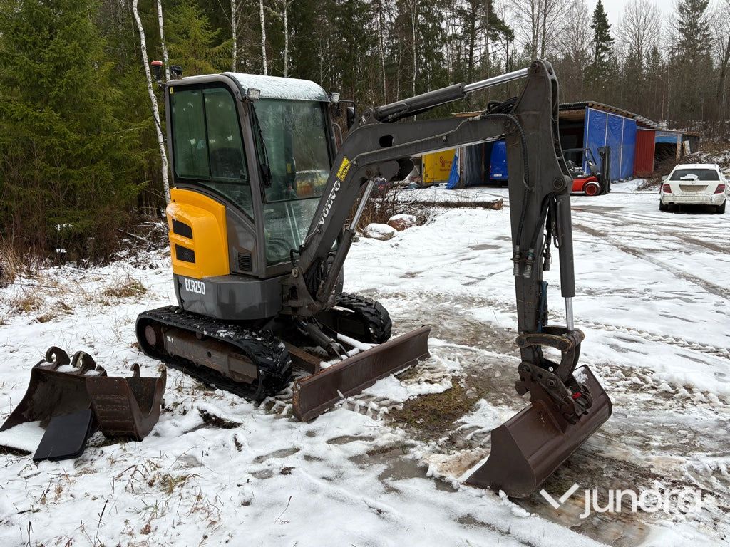 Mini ekskavatorius Grävmaskin - Volvo ECR25D, inkl. redskap: foto 7 Mini ekskavatorius Grävmaskin - Volvo ECR25D, inkl. redskap: foto 7