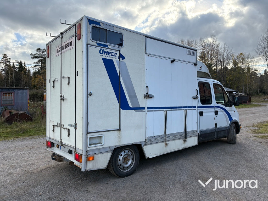 Hästlastbil - Renault, Master HDCCK5 FÖ - Sunkvežimis žirgams vežti: foto 5 Hästlastbil - Renault, Master HDCCK5 FÖ - Sunkvežimis žirgams vežti: foto 5