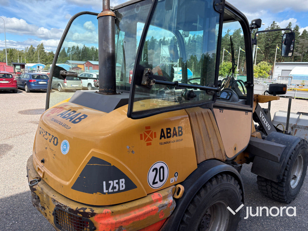 Hjullastare Volvo L25 B - Ratinis krautuvas: foto 5 Hjullastare Volvo L25 B - Ratinis krautuvas: foto 5