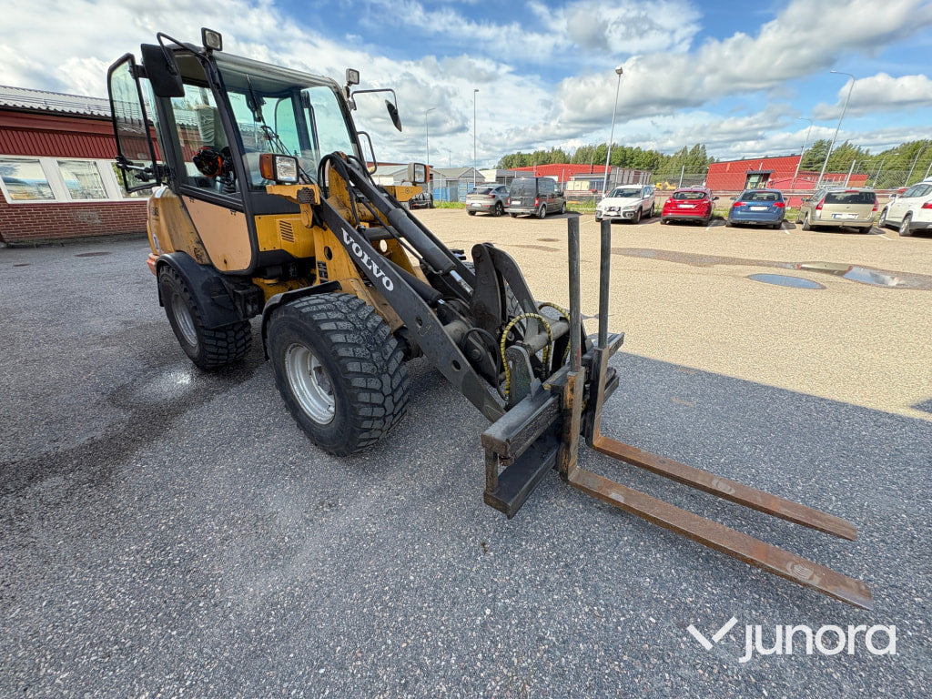 Hjullastare Volvo L25 B - Ratinis krautuvas: foto 1 Hjullastare Volvo L25 B - Ratinis krautuvas: foto 1