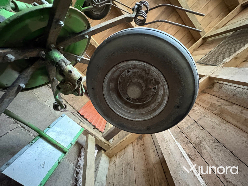 Šieno grėblys/ Vartytuvas Hövändare Deutz-Fahr: foto 11