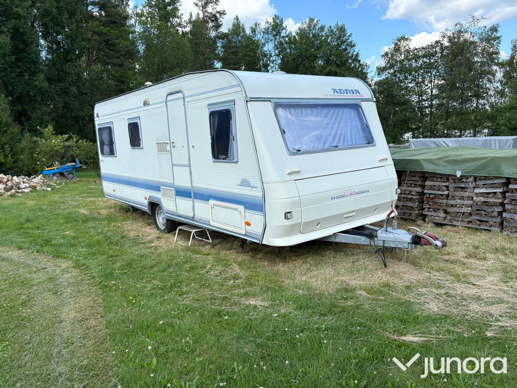 Husvagn - Adria - Prikabinamas namelis: foto 4 Husvagn - Adria - Prikabinamas namelis: foto 4