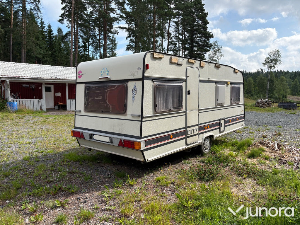 Husvagn BÜRSTNER CITY 480 TN - Prikabinamas namelis: foto 2 Husvagn BÜRSTNER CITY 480 TN - Prikabinamas namelis: foto 2