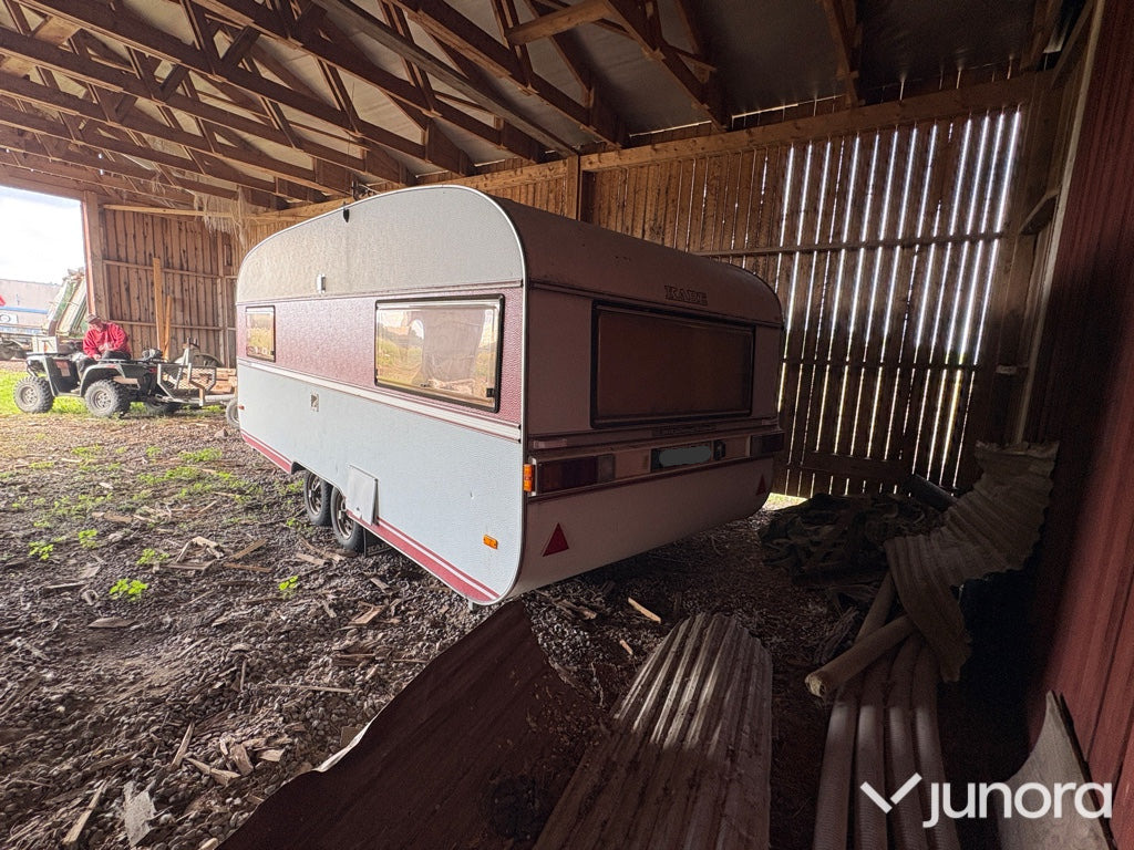 Husvagn - Kabe, Smaragd Grand Deluxe - Prikabinamas namelis: foto 3 Husvagn - Kabe, Smaragd Grand Deluxe - Prikabinamas namelis: foto 3