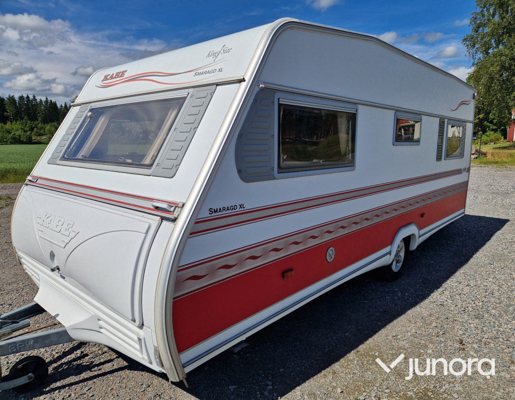 Husvagn Kabe Smaragd XL King Size - Prikabinamas namelis: foto 3 Husvagn Kabe Smaragd XL King Size - Prikabinamas namelis: foto 3