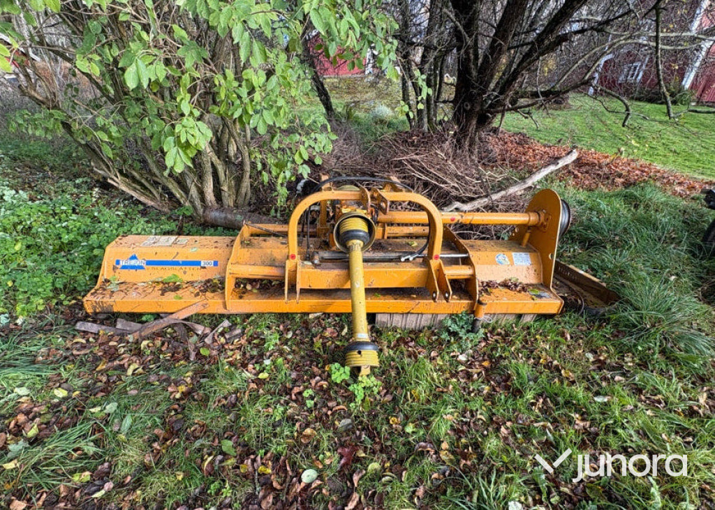 Slagslåtter - Trejon 300 - Žolės smulkintuvas: foto 2 Slagslåtter - Trejon 300 - Žolės smulkintuvas: foto 2