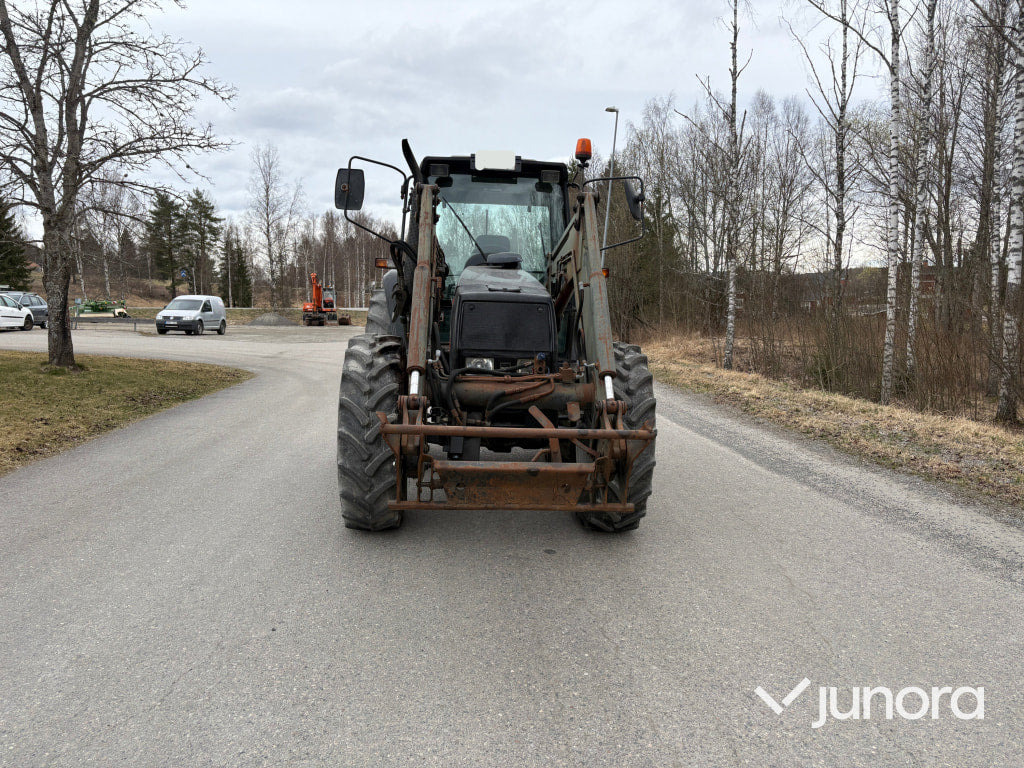 Valtra Valmet 6200 - Traktorius: foto 4 Valtra Valmet 6200 - Traktorius: foto 4