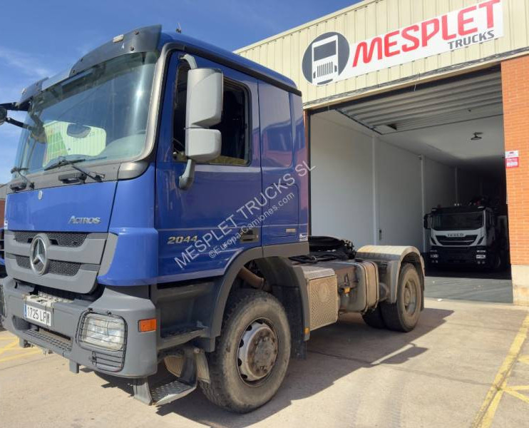 Mercedes Actros 2044 - Vilkikas: foto 1 Mercedes Actros 2044 - Vilkikas: foto 1