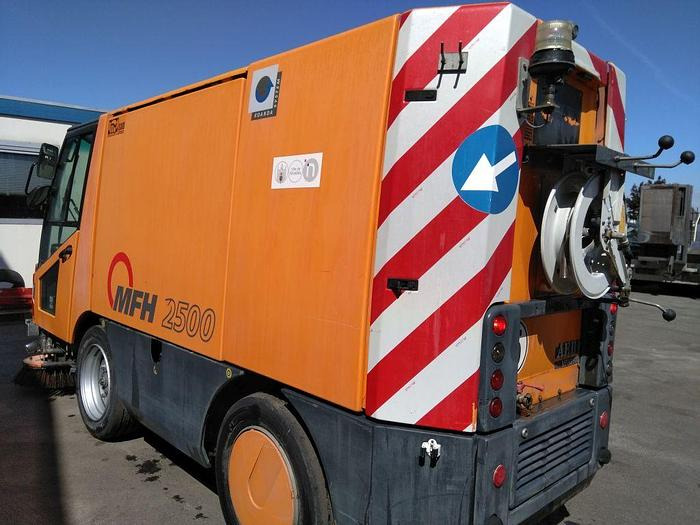 Aebi MFH2500 - Gatvių šlavimo mašina: foto 4 Aebi MFH2500 - Gatvių šlavimo mašina: foto 4